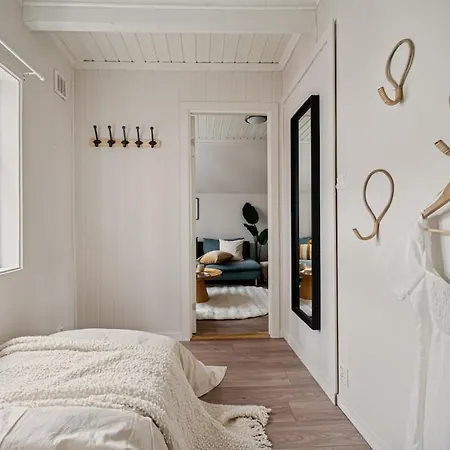 Charming In The Centre Of * برغن