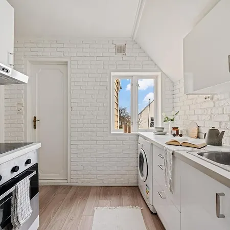 Apartament Charming In The Centre Of *