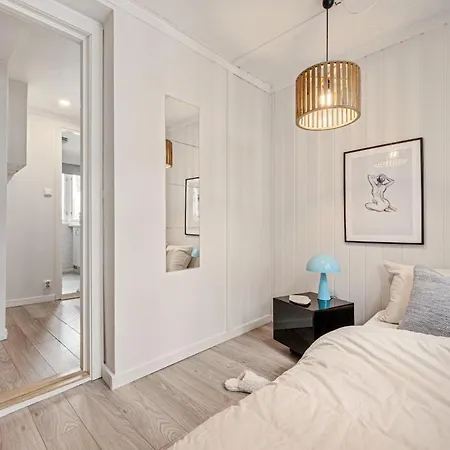 Charming In The Centre Of * برغن